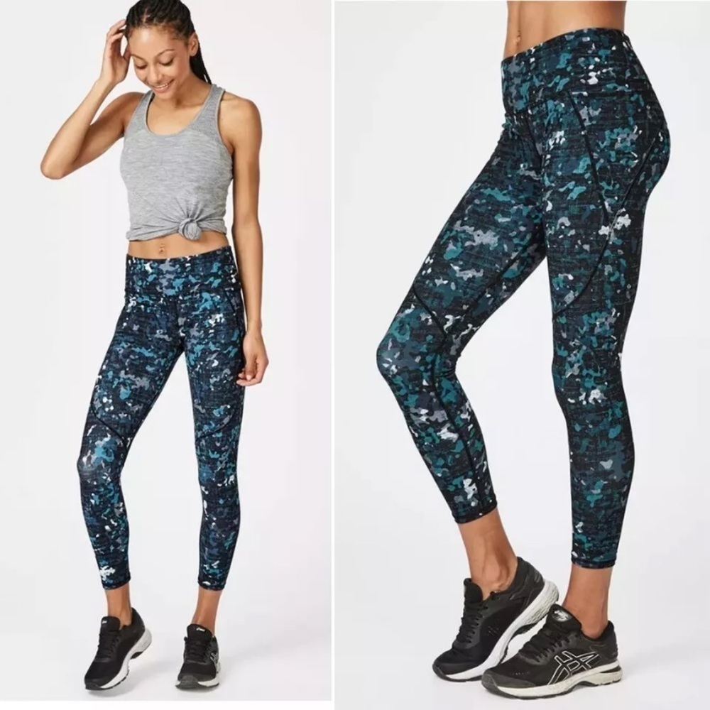 Sweaty Betty Power Workout Legging - Small - Deep Lake Camo Print